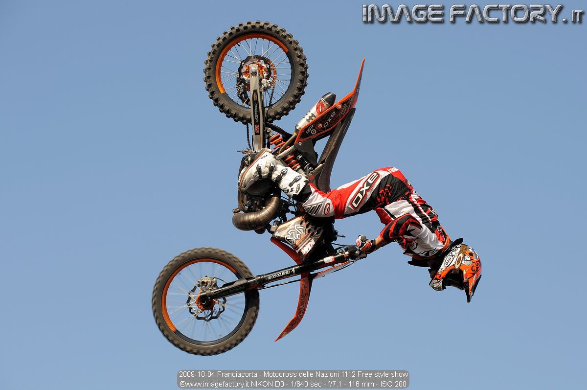 2009-10-04 Franciacorta - Motocross delle Nazioni 1112 Free style show